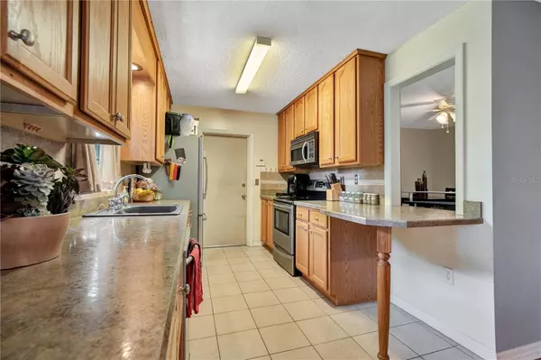 2701 CLEAR COVE LN, Orlando, FL 32805