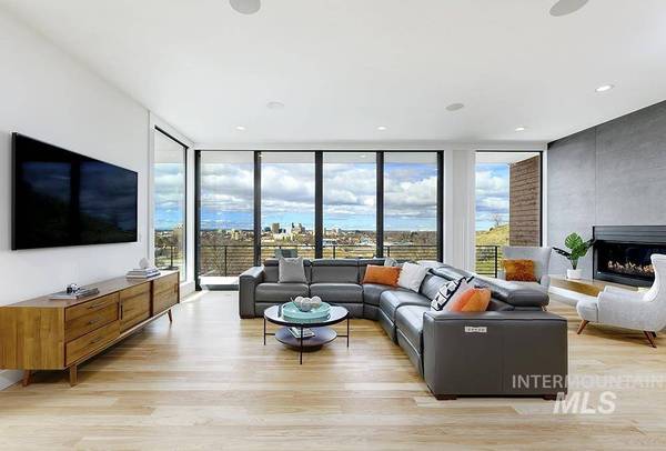 761 N Santa Paula Ct, Boise, ID 83712