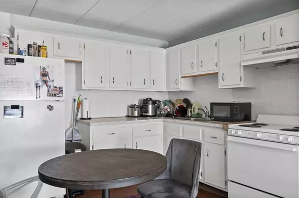 27 Homer Ave #25, Cambridge, MA 02138