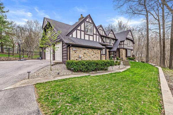 830 Sugarbush RDG, Zionsville, IN 46077
