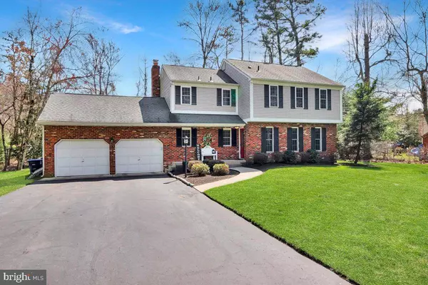 3 SHERWOOD DR, Medford, NJ 08055