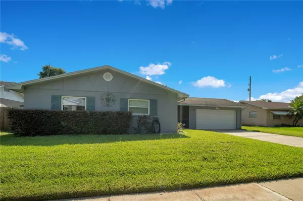 2701 CLEAR COVE LN, Orlando, FL 32805