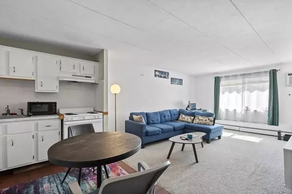 27 Homer Ave #25, Cambridge, MA 02138