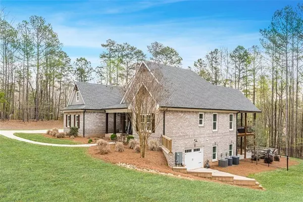 7561 W PHILLIPS MILL RD, Douglasville, GA 30135