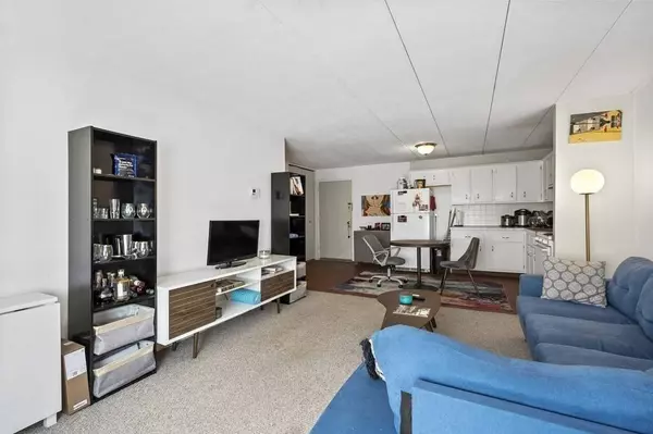 27 Homer Ave #25, Cambridge, MA 02138