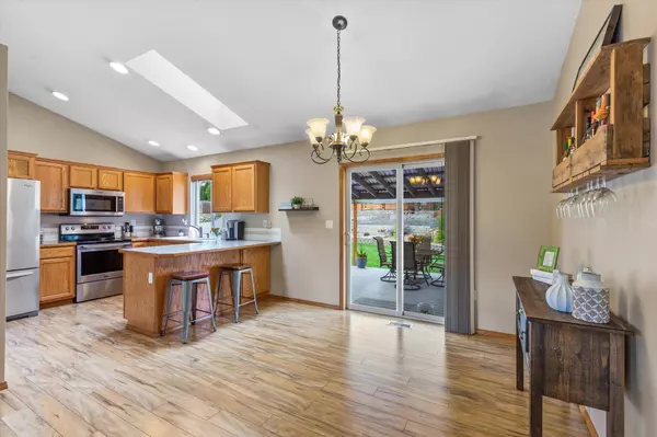 16425 N Columbus Dr, Spokane, WA 99208