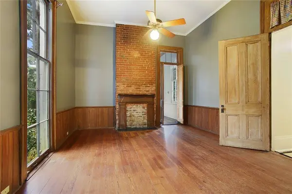 1103 SONIAT ST, New Orleans, LA 70115