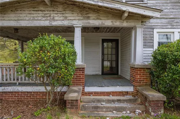 5712 McLeansville RD, Mcleansville, NC 27301