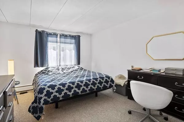 27 Homer Ave #25, Cambridge, MA 02138