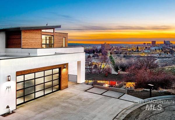 761 N Santa Paula Ct, Boise, ID 83712
