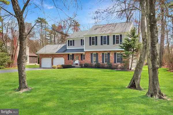 3 SHERWOOD DR, Medford, NJ 08055