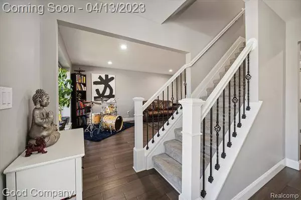 16239 MEADOWOOD Road, Southfield, MI 48076