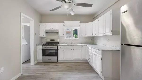 64-66 Arnold St, Quincy, MA 02169