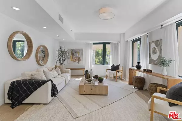 10520 Wilshire BLVD #306, Los Angeles, CA 90024