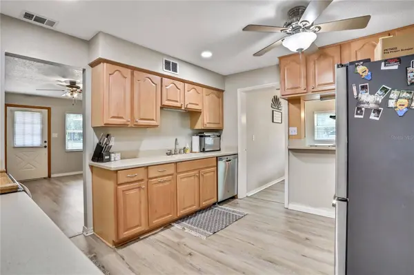 912 SWILLEY RD, Plant City, FL 33567