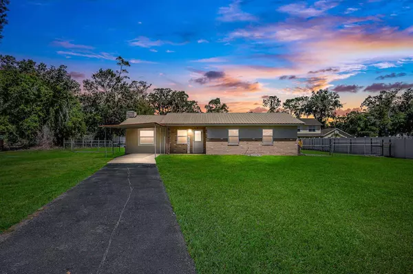 912 SWILLEY RD, Plant City, FL 33567