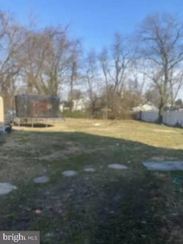 30 TEMPLE AVE, Gloucester City, NJ 08030