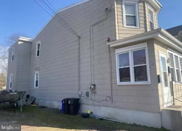 30 TEMPLE AVE, Gloucester City, NJ 08030