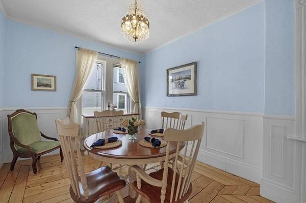 11 Whittier St, Amesbury, MA 01913