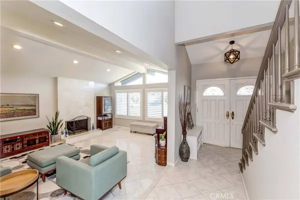 1911 Mariposa LN, Fullerton, CA 92833