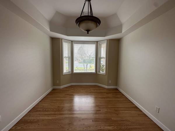 227 Princeville DR, Eagle Point, OR 97524