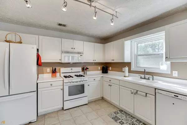 5040 Edisto LN, Cumming, GA 30040