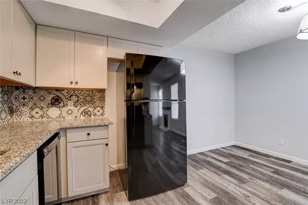 5576 W Rochelle Avenue #20A, Las Vegas, NV 89103