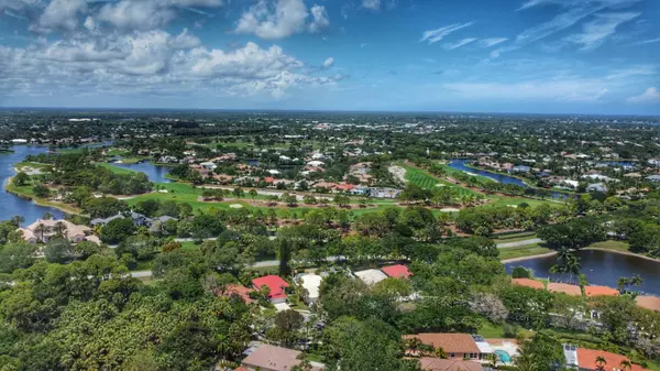 137 Hampton CIR, Jupiter, FL 33458