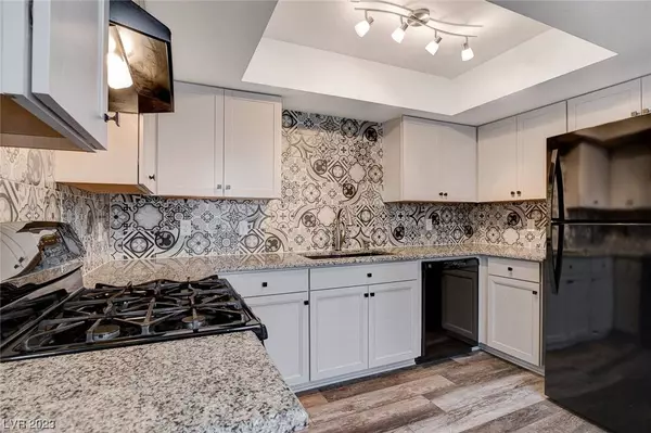 5576 W Rochelle Avenue #20A, Las Vegas, NV 89103