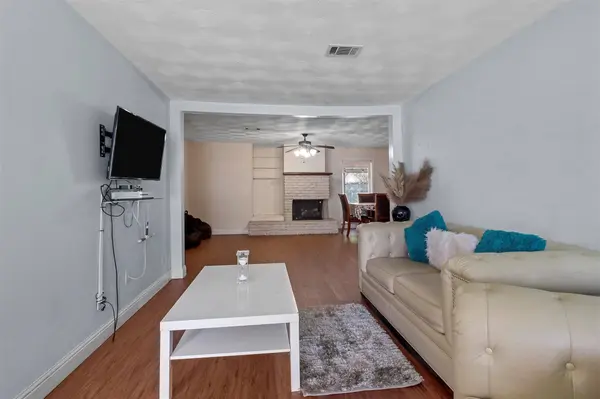 2202 W 11th Street, Irving, TX 75060