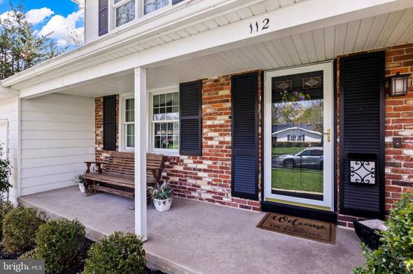 112 S SAINT ANDREWS DR, Mount Laurel, NJ 08054