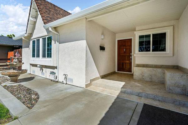 411 E Canterbury, Stockton, CA 95207