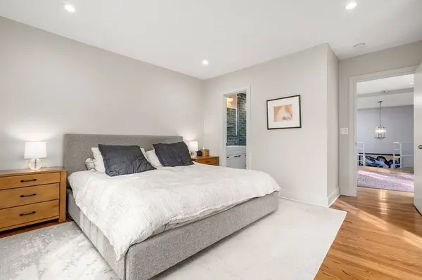 49 Irving St #1, Cambridge, MA 02138