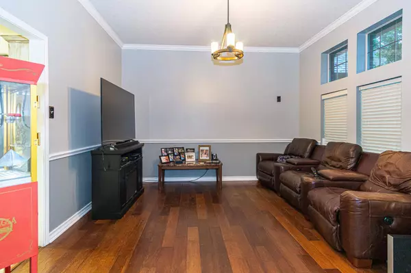 901 E South Street, Lindale, TX 75771