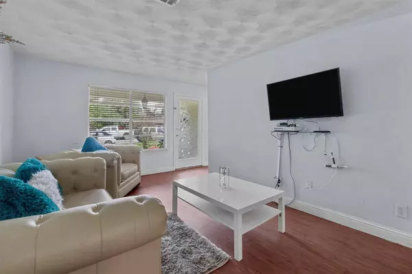 2202 W 11th Street, Irving, TX 75060