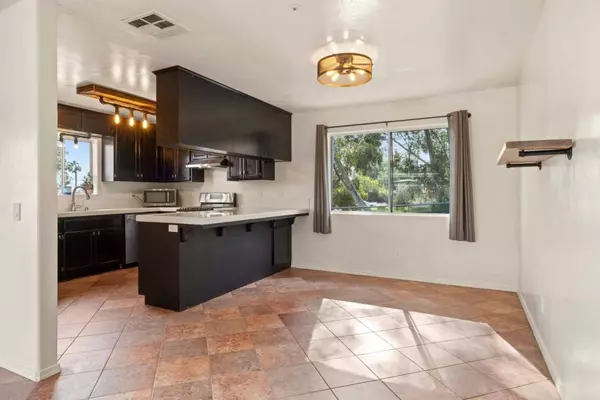 1711 Canyon Rd., Spring Valley, CA 91977