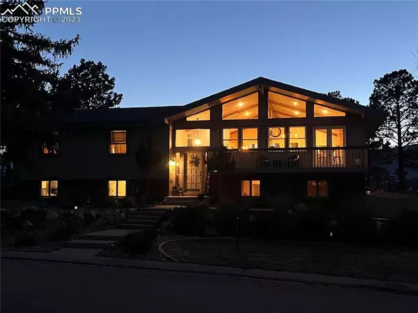 6640 Mesedge DR, Colorado Springs, CO 80919