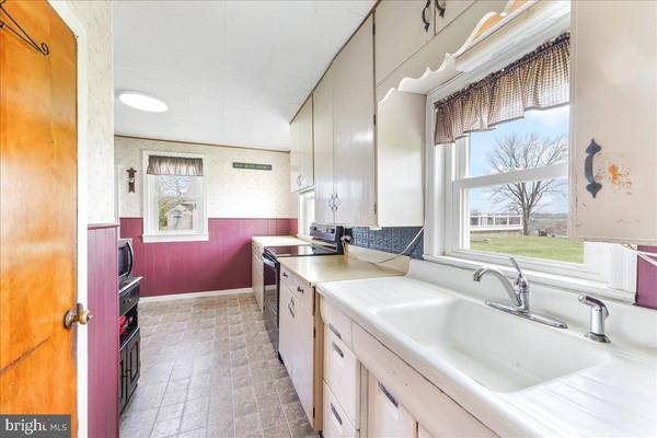 1613 LANCASTER PIKE, Quarryville, PA 17566