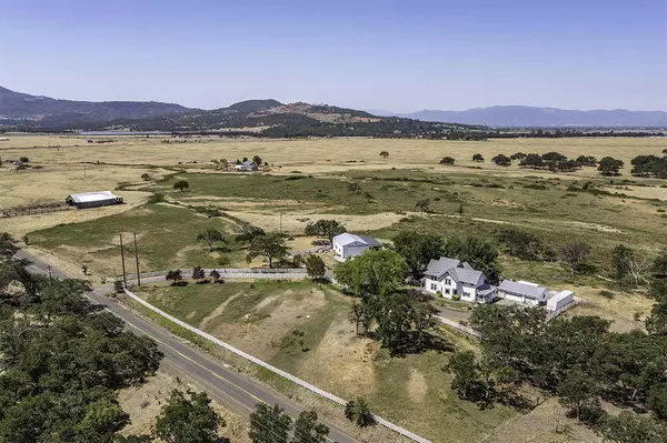 605 Meridian RD, Eagle Point, OR 97524