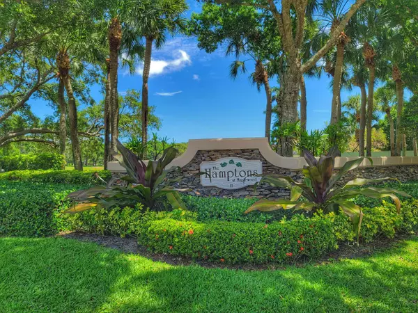 137 Hampton CIR, Jupiter, FL 33458