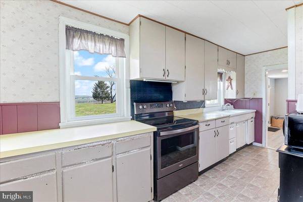 1613 LANCASTER PIKE, Quarryville, PA 17566