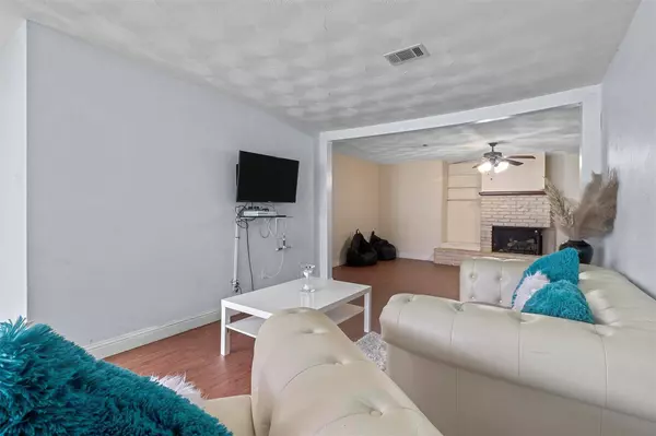 2202 W 11th Street, Irving, TX 75060