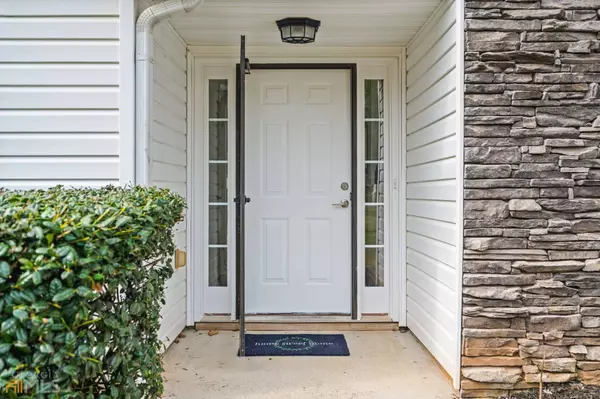 6073 Devonshire DR, Flowery Branch, GA 30542