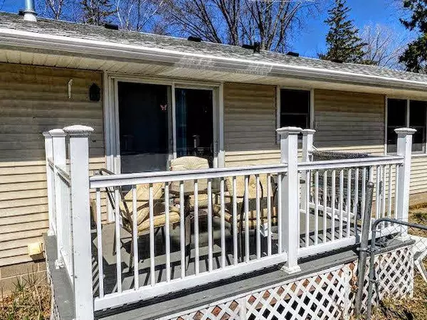 13205 Sylvan AVE, Lindstrom, MN 55045