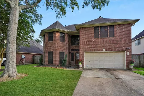 1003 Highland Woods DR, Highlands, TX 77562