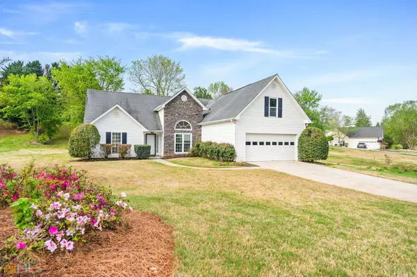 6073 Devonshire DR, Flowery Branch, GA 30542