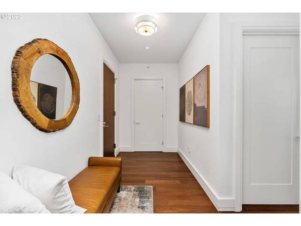 311 NW 12TH AVE #805, Portland, OR 97209