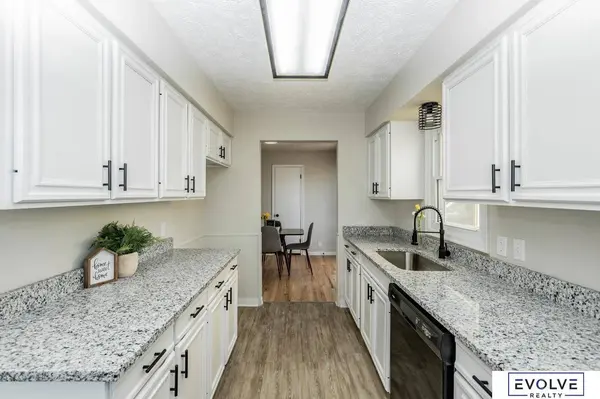 7010 S 41st Street, Bellevue, NE 68147