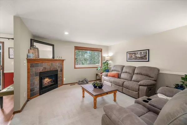 17909 N Hilltop Rd, Colbert, WA 99005