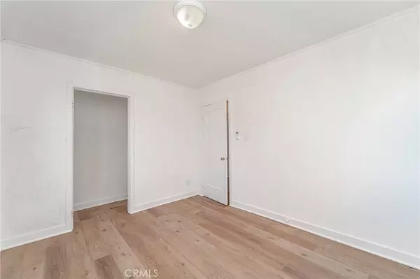 2067 W 67th ST, Los Angeles, CA 90047